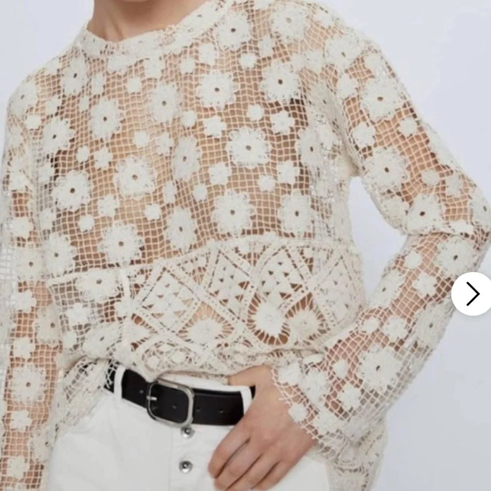 Zara crochets top bloggers fav